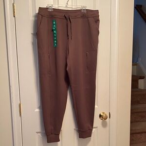 32 Degrees Heat Chocolate Brown Joggers…size XL